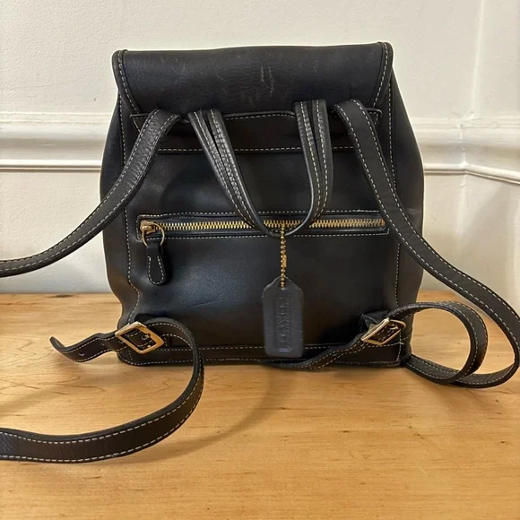 COACH 9315 Daypack Backpack Glovetanned Leather Black Vintage - Picture 2 of 6